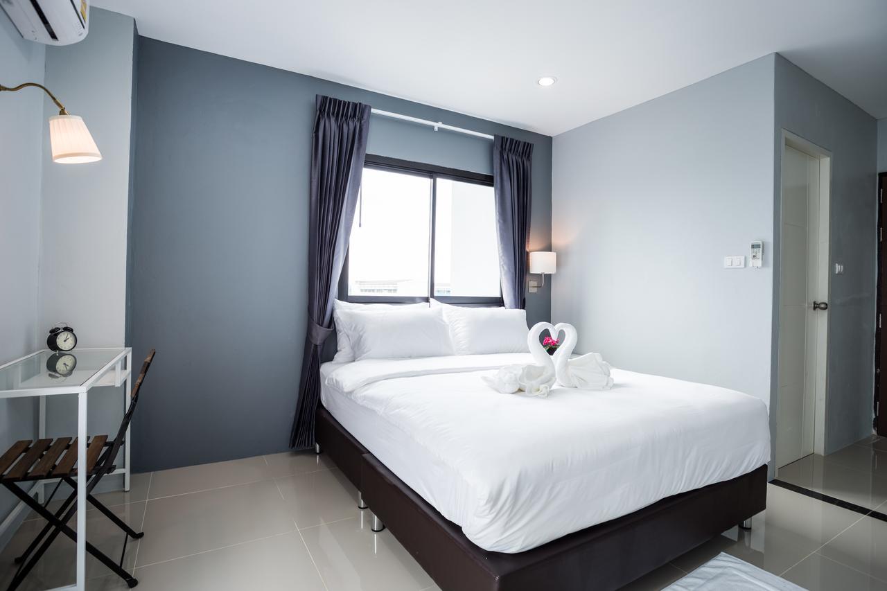 Twentynine Kv Apartel Aparthotel Nonthaburi Bagian luar foto